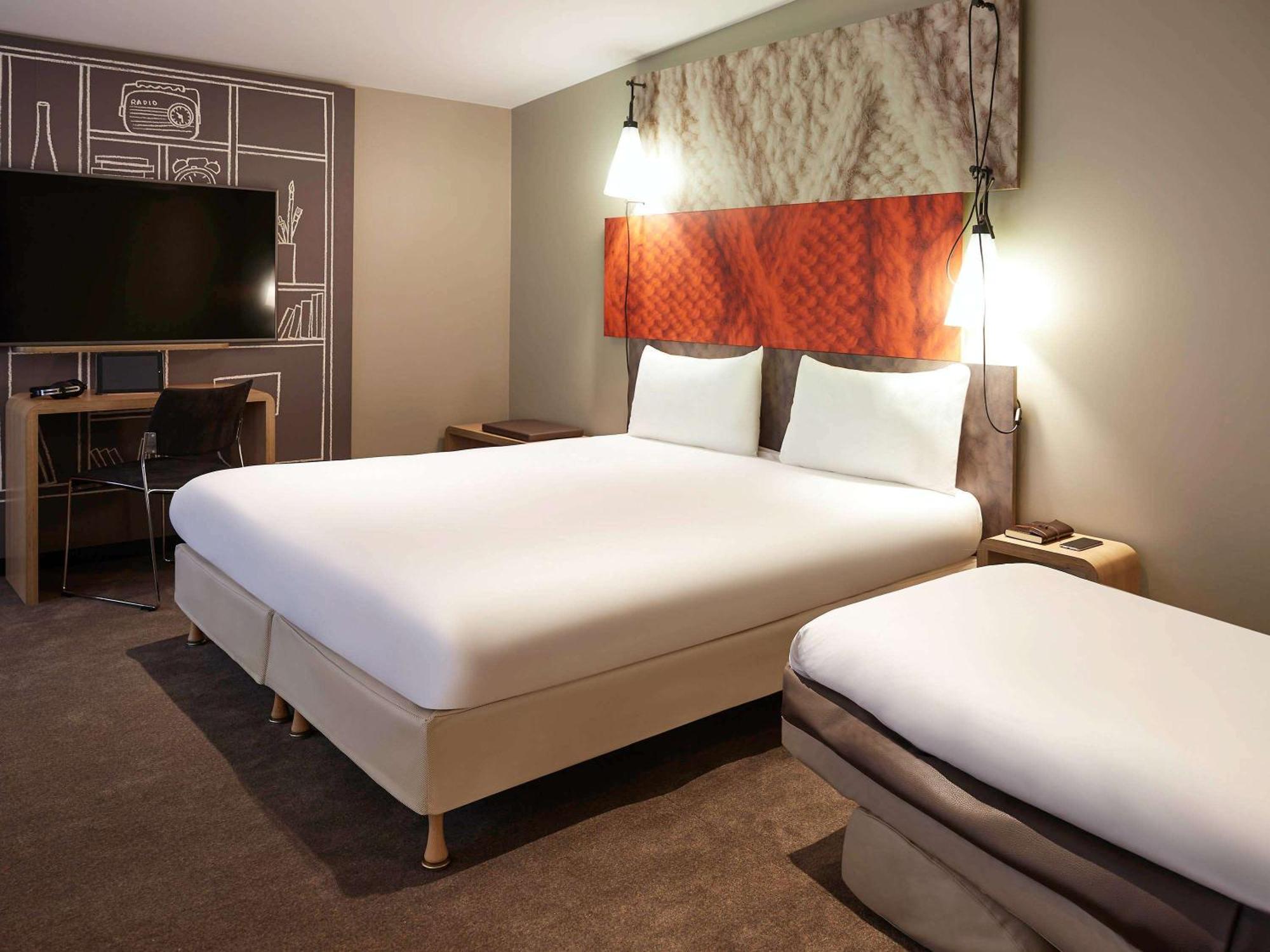 Ibis Canal Saint Martin 3* Parijs