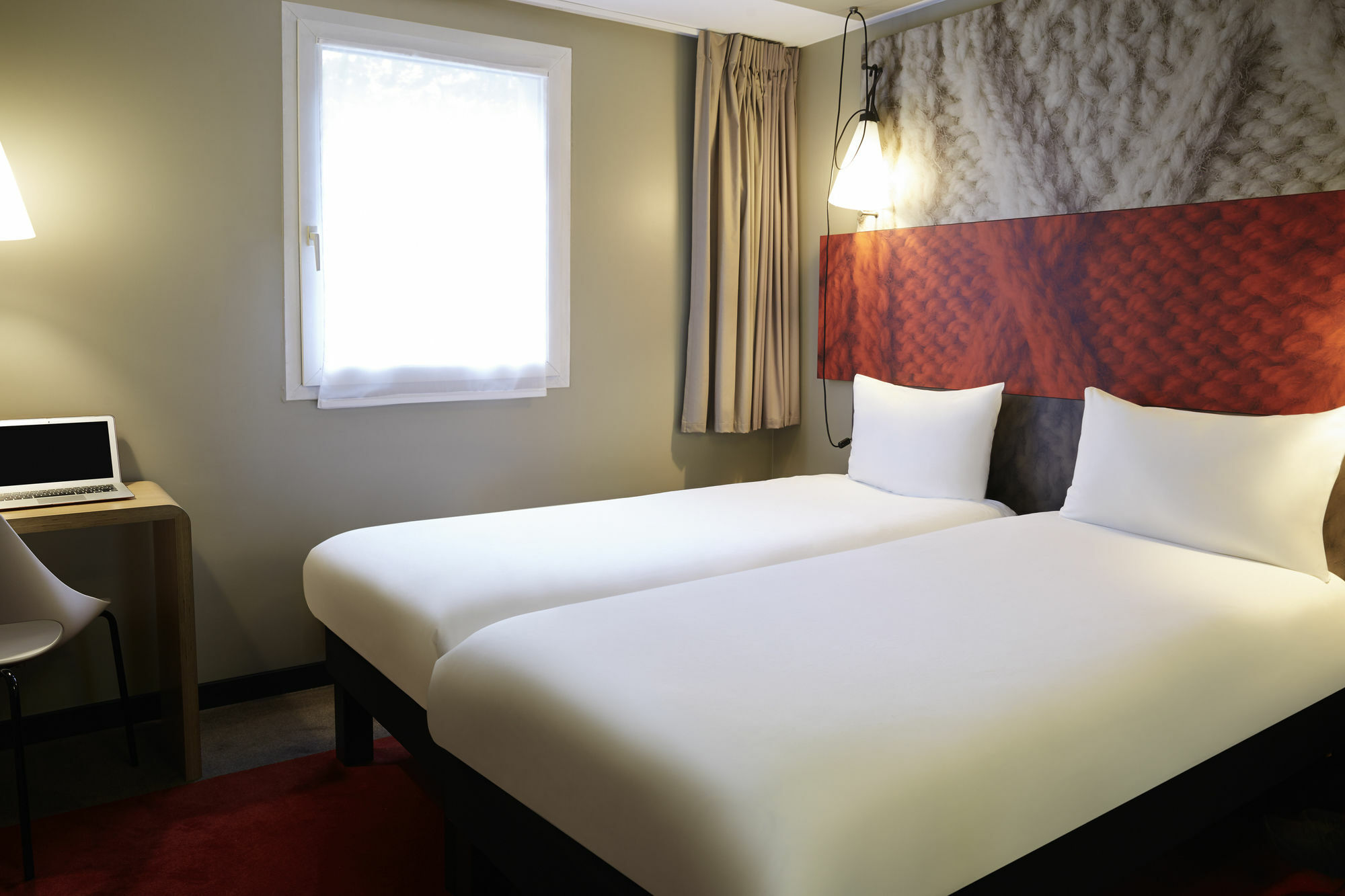 Ibis Canal Saint Martin Hotel Parijs